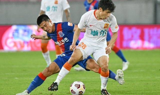 开云官网-蒿神回归闪耀全场难取首胜 如此后防武汉危险了？